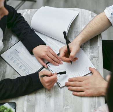 pexels-mikhail-nilov-7731359